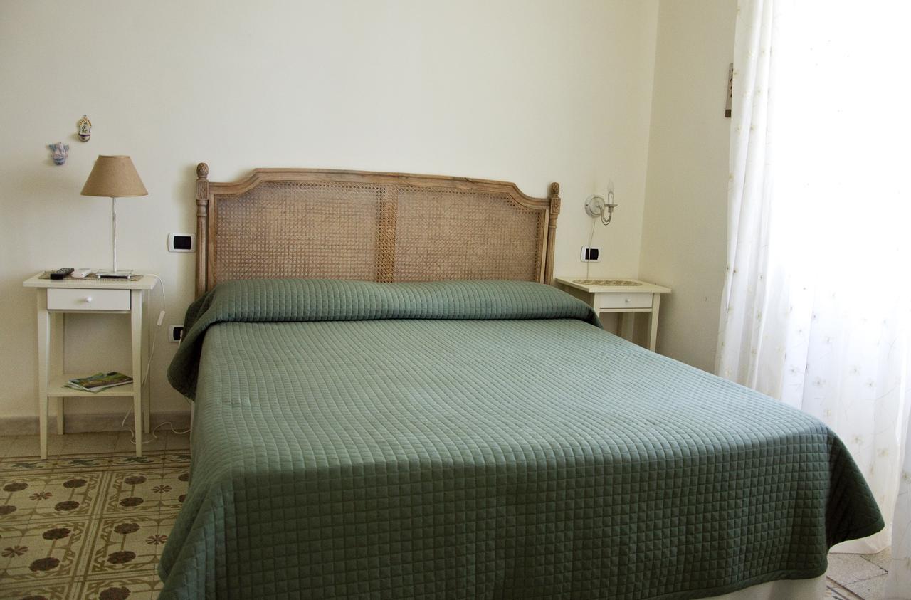 Villa Vincenza Vallo della Lucania Cameră foto
