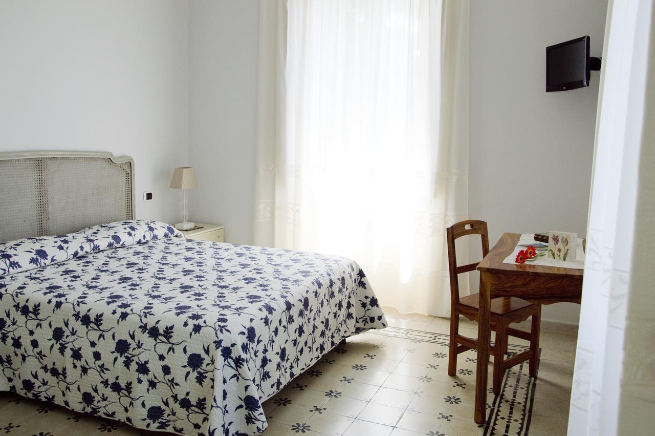 Villa Vincenza Vallo della Lucania Cameră foto